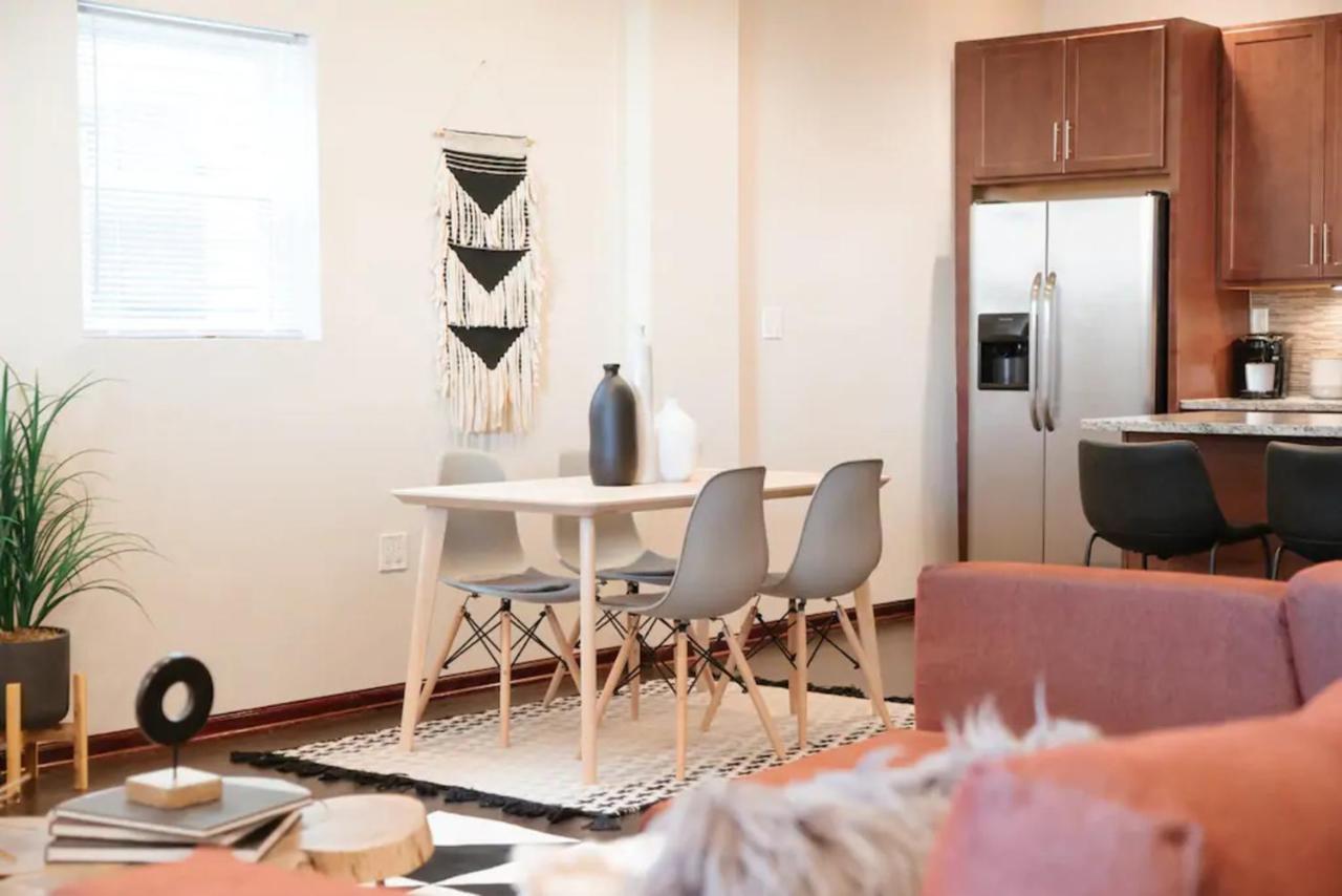 2Br Airy & Tidy Apt With Free Covered Parking - Central Modern Chicago Exteriér fotografie