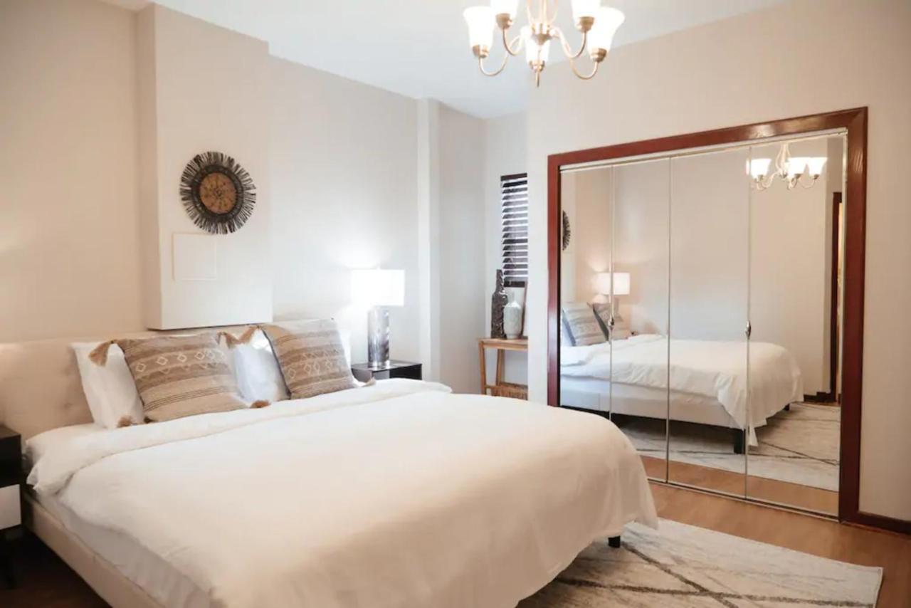 2Br Airy & Tidy Apt With Free Covered Parking - Central Modern Chicago Exteriér fotografie